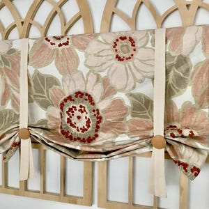 Farmhouse Verona in Blossom Valance, Rustic Valance, Country Valance, Tie Up Valance, Farmhouse Floral Valance