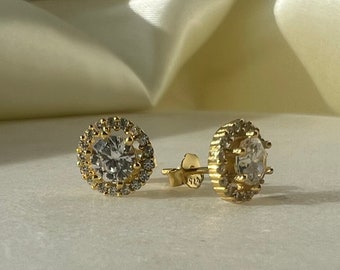 Classic ear studs in gold with zirconia stones 925 silver