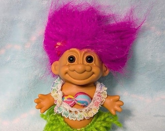 Vintage Russ Troll Doll  Hula Girl  Grass Skirt & Bikini  Pink Hair  #18416
