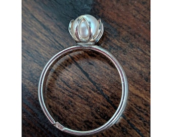 1967 Vintage Sarah Coventry Signed STERLING, faux Pearl Ring adjustable size