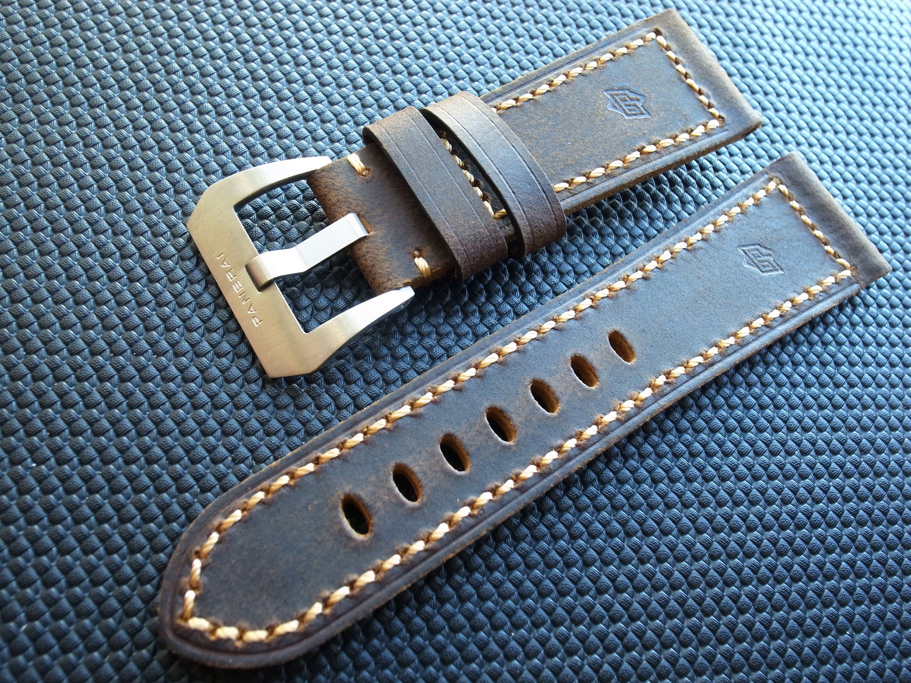 26mm PAM Vintage Style Panerai Leather Watch Strap with Black Silver buckle