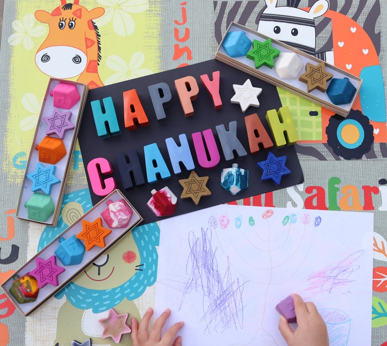 A fun pack of Chanukah shapes A fun pack of Chanukah shapes