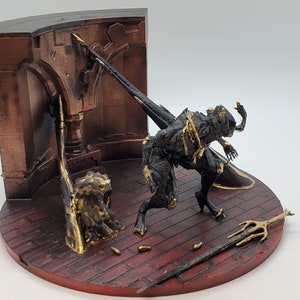 Nidus Warframe-personage: 3D-geprint model