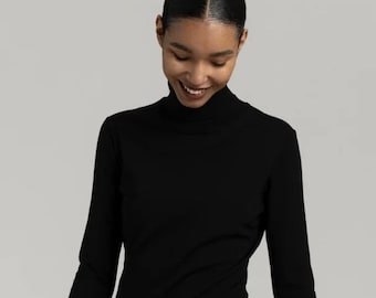 Vintage 90s Vivienne Tam Black Merino Wool Turtleneck, XS/0 Knit Sweater Classic Timeless Designer Staple