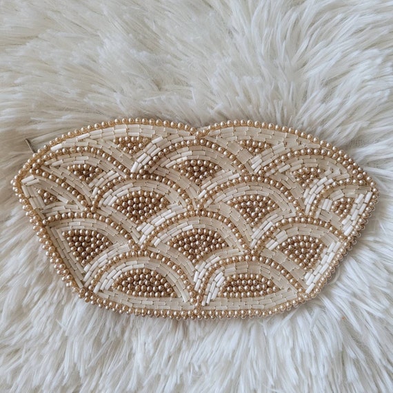 vintage 50s-60s scalloped beaded clutch