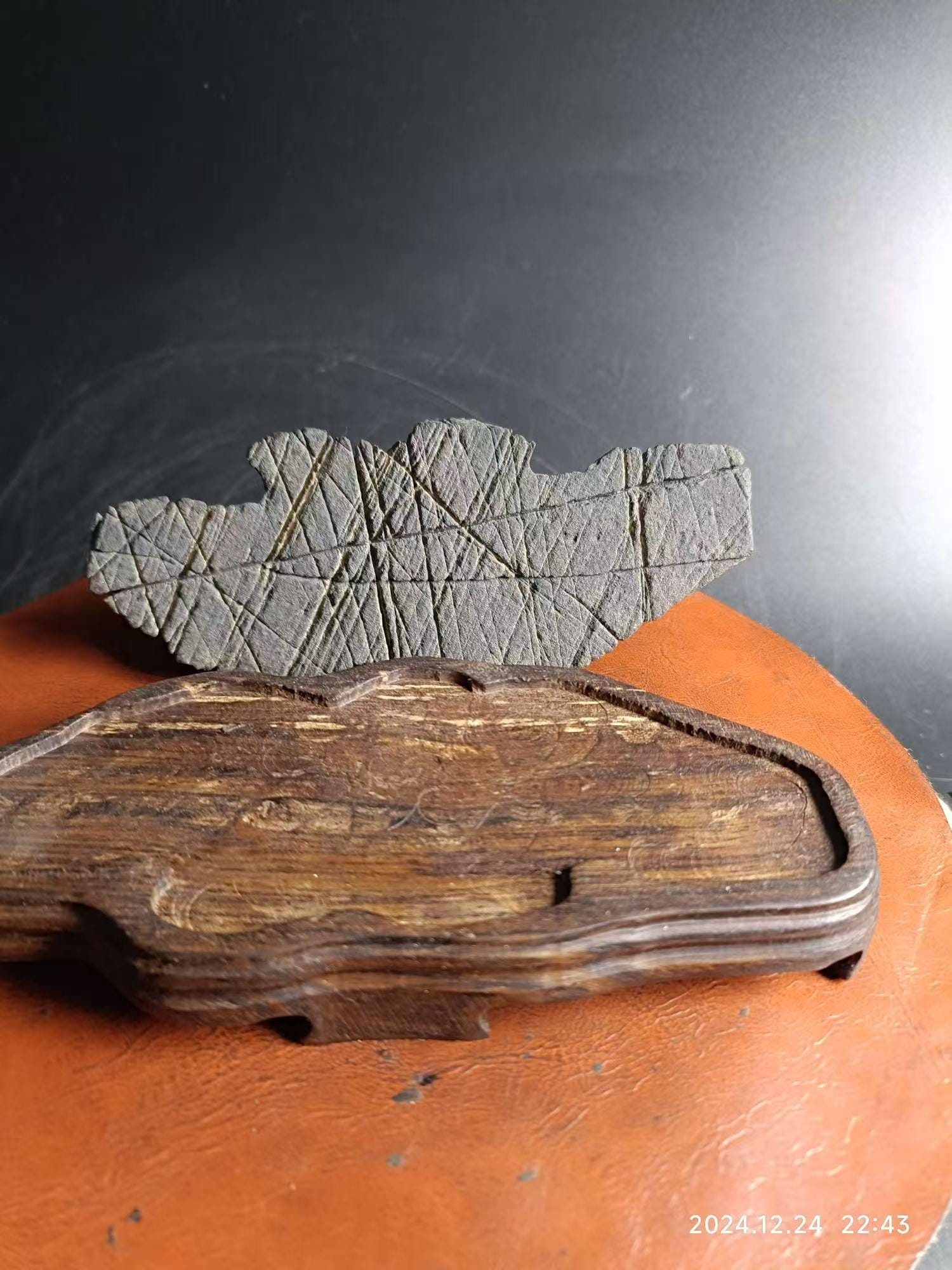 China Natural Stone Mountain Stones Bonsai Suiseki Youlan Orchid