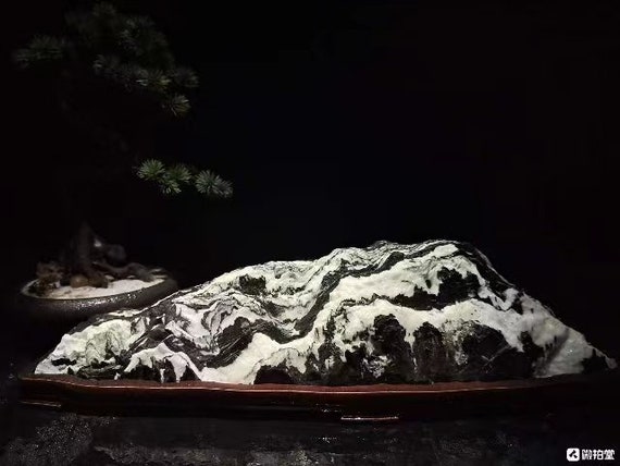 China Natural Stone Mountain Stones Bonsai Suiseki Xuan Stone 宣石