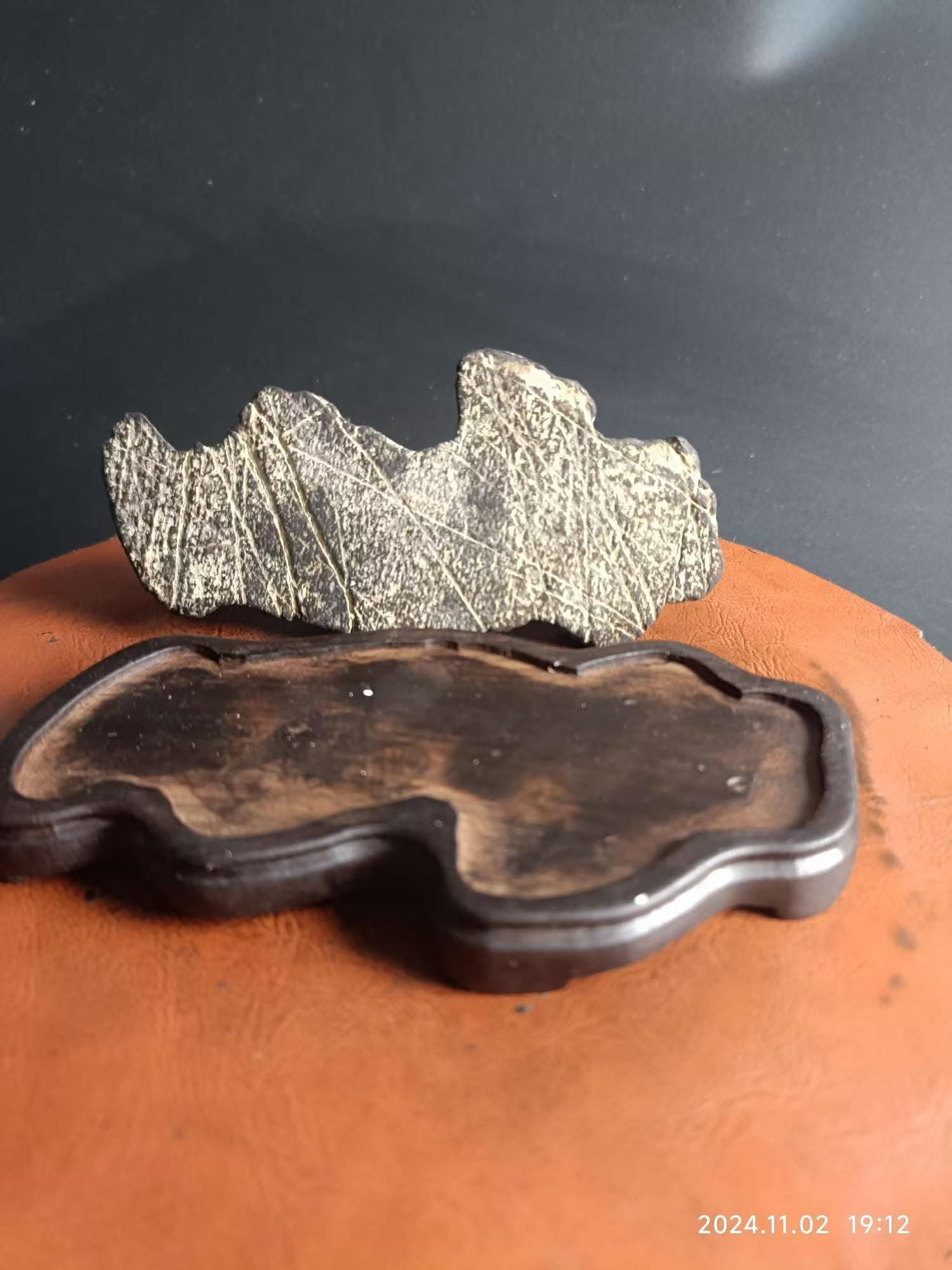 China Natural Stone Mountain Stones Bonsai Suiseki Youlan Orchid
