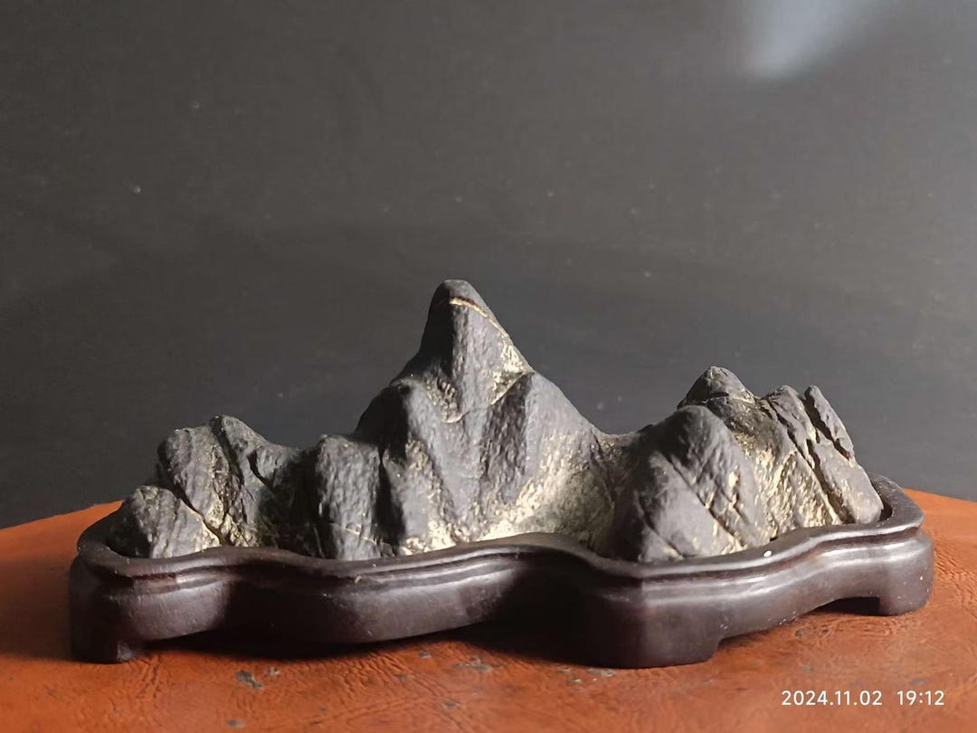 China Natural Stone Mountain Stones Bonsai Suiseki Youlan Orchid