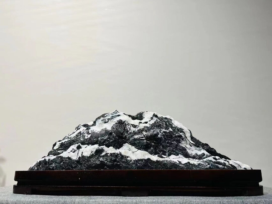 China Natural Stone Mountain Stones Bonsai Suiseki Xuan Stone 宣石