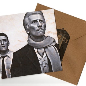 Peter Cushing, Bernard Cribbins, carte de voeux style crayon et enveloppe vierge à l'intérieur