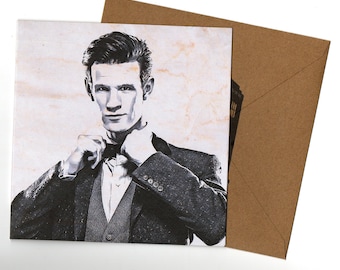Tarjeta de felicitación y sobre de Matt Smith de 15x15 cm, en blanco por dentro.
