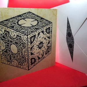 Boîte puzzle Hellraiser (configuration Lament) 15 x 15 cartes de voeux faites main et enveloppe vierge à l'intérieur