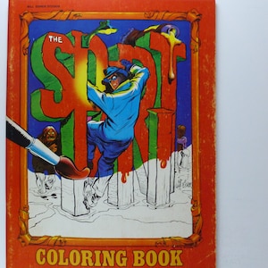 Puede incluir: Una portada de libro para colorear vintage con una ilustración en rojo, blanco y azul de un superhéroe enmascarado, The Spirit, balanceándose en una cuerda. El texto de la portada dice "The Spirit Coloring Book" y "All Time Great "Splash" Pages of The Spirit by Will Eisner".