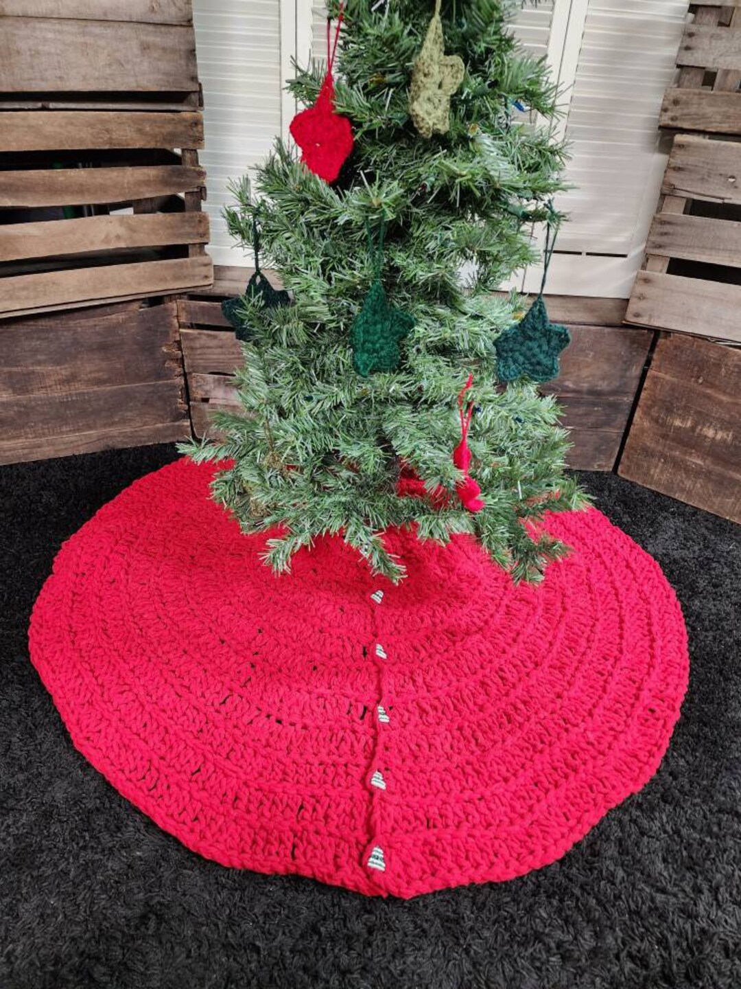Classic Red Tree Skirt Crochet Tree Skirt With Vintage Etsy