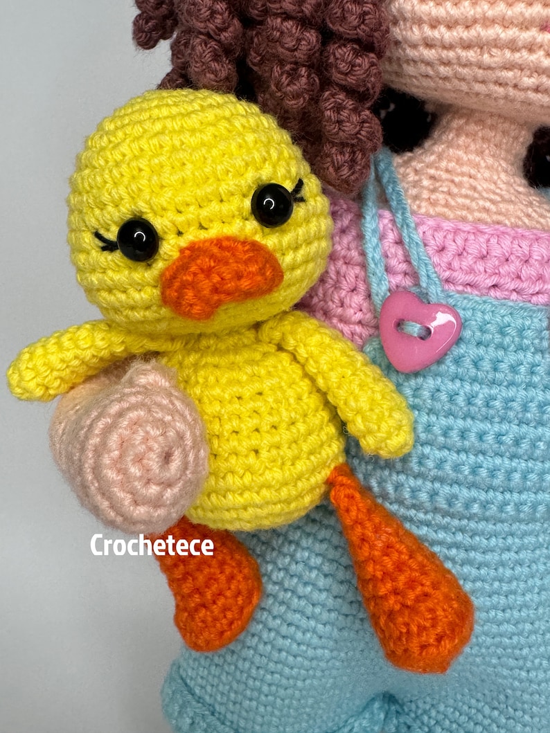 Crochet pattern doll Amigurumi doll MİA and Duckling English/Français/Português/Espanol Bild 6