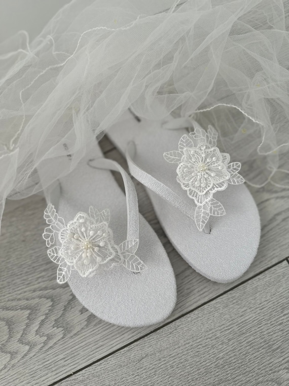 Lace flip flops deals