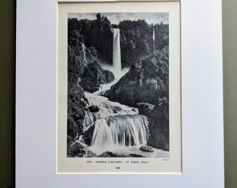M. Martin 水彩画 「滝」サイン入り M Marten のサイン入りイタリア製水彩画のビンテージ額縁滝 - Etsy 日本