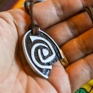 Roswell inspired Nasedo necklace.