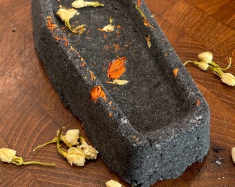 Nights In The Graveyard Bath Bomb