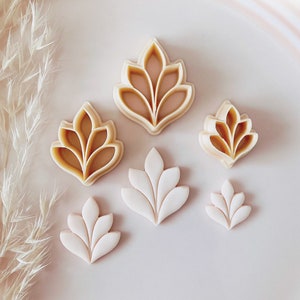 Short Embossed Autumn Leaf Shape Polymer Clay Cutter - Polymer Clay Tools