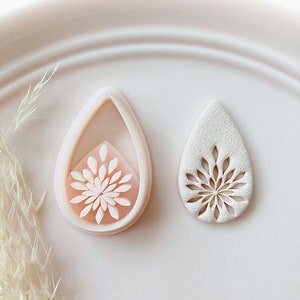 Embossed Teardrop Pattern Flower Shape Polymer Clay Jewellery Cutter