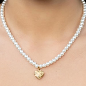 Heart Pearl Necklace, Vintage Pearl Necklace, Pearl Necklace, Classy Pearl Necklace, Pearl Necklace With Pendant, Pearl Necklace with Heart