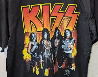 ミュージシャン KISS ALIVE WORLDWIDE TOUR TEE 1996-1997 Vintage Style KISS Alive Worldwide Tour T-shirt 1996-1997 Rock