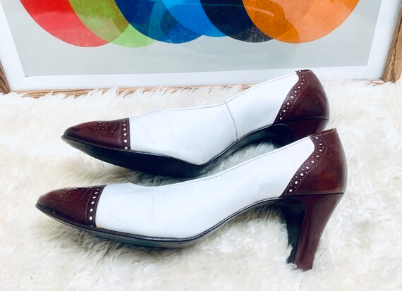 1970’s White and Brown Pumps size 5 - image 6