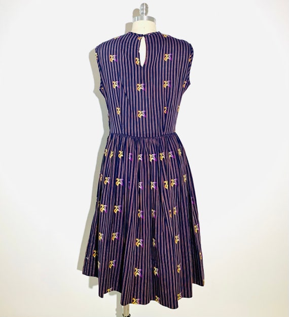 1960’s Embroidered Dress - image 2