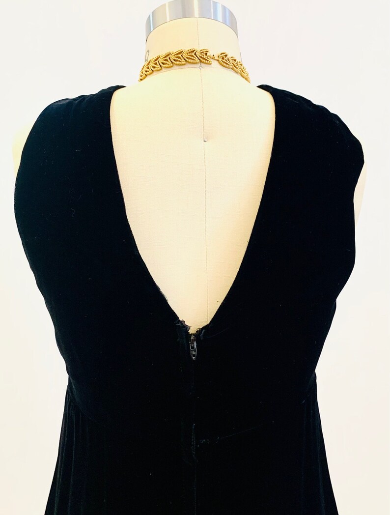 Vintage Black Velvet Dress image 10