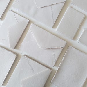 Beige paper Pack of 10 Handmade Beige Cotton Rag Paper & Envelopes – Deckle Edge, Beige Stationery, Assorted Sizes, Faire-Part, Papier Coton