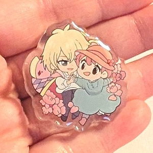 Howl&#39;s Moving Castle Acrylic Pin: Whimsical Anime Badge