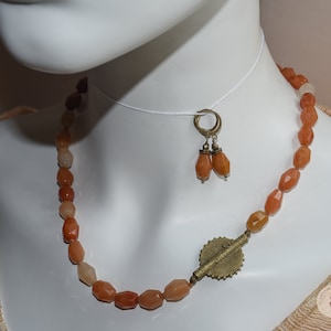 Ethnic inspired necklace in natural carnelian with bronze spiral round African bead - Ethnic chic style - Gift for Her