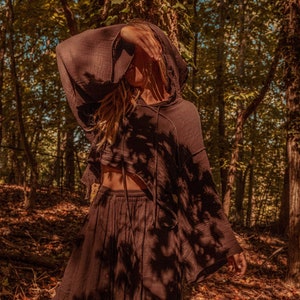 Boho Organic Cotton Bamboo Beachy Witchy Hoodie, Bohemian Grunge Crop Hoodie Top Muslin Sweatshirt, Whimsigoth Cottage Core Bell Sleeve Top