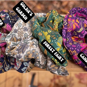 Recycled Silk Sari Boho Scrunchies, Bridesmaid Gift, Hair Scrunchies, Vegan Gift Handmade, 70s Hippie Pattern Scrunchies, Stocking Stuffer image 3