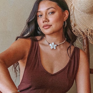 Surf Flower Macrame Shell Necklace, Shell Macrame Necklace, Macrame Jewelry, Boho Necklace, Beachy Necklace, Beachy Shell Jewelry, Bohemian