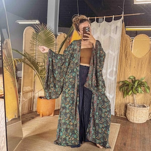 Hippie Boho Maxi Silk Elegant Kimono, Bell Sleeve Bohemian Maxi Cardigan, Long Pocket Duster Outfit Topper