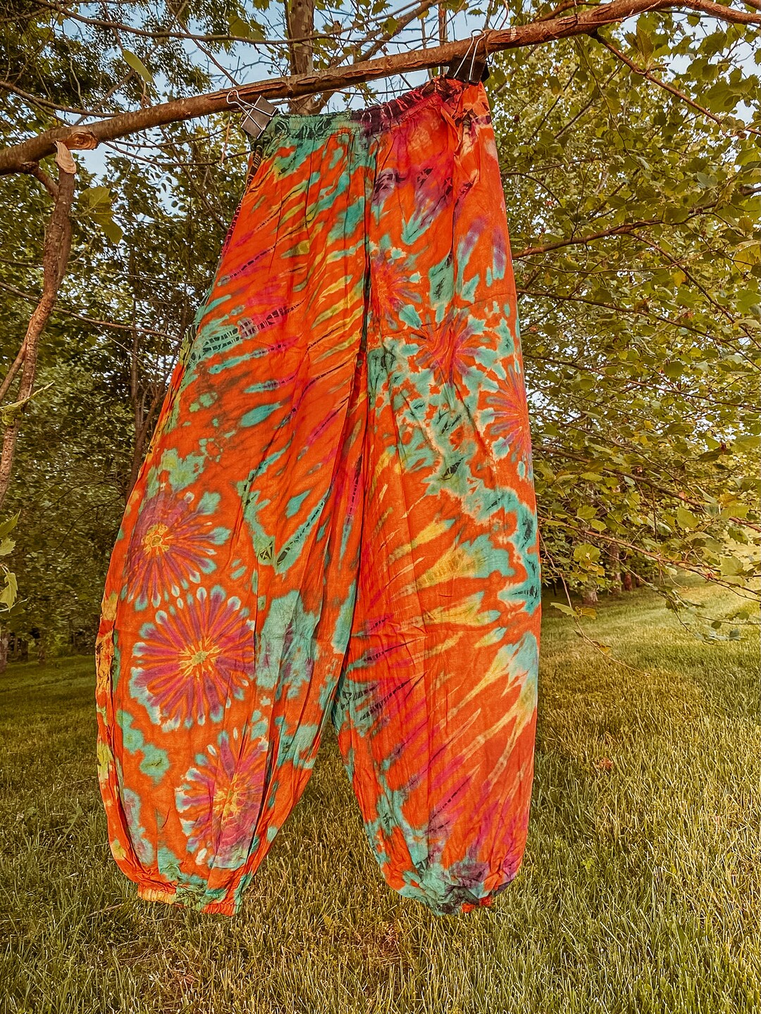 Flowy Boho Festival Pants, Hippie Orange Tie Dye Harem Unisex Pants XS