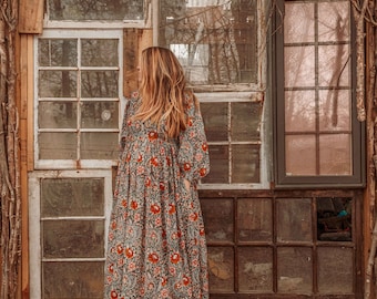 ann taylor casual dress Shop Ann Taylor LOFT clothing and handbags at SilkRoll. Trade with us!