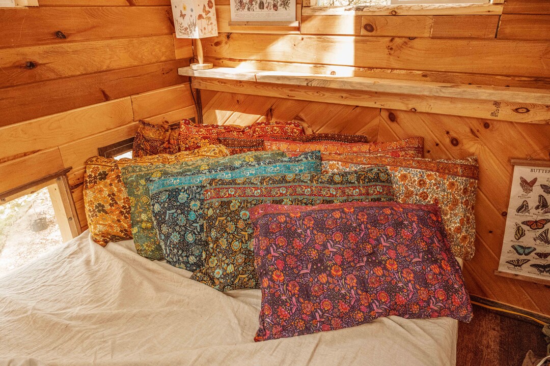 Bohemian Pillowcase, Luxury Hair Care Pillow Cover, Pillow Case, Floral Boho Bedding, Hippie Bedroom Home Decor, Twin Full Queen King