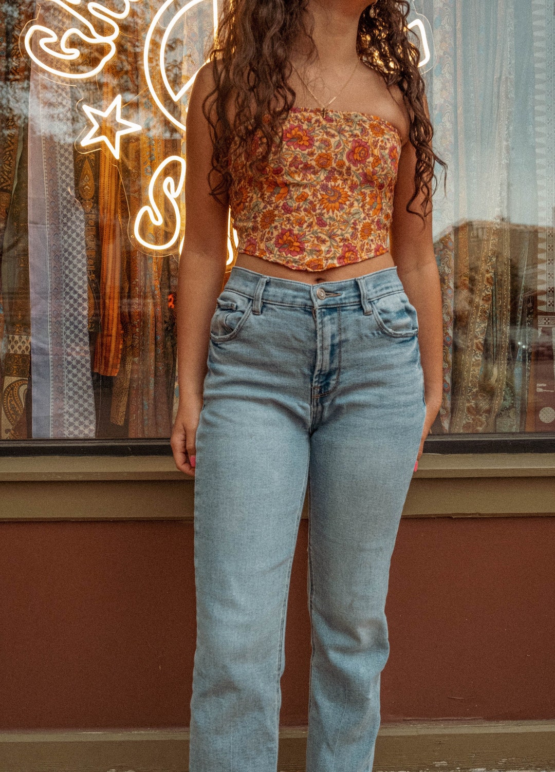 Top in seta con bandana boho, maglietta con bandana in stile - Main Image