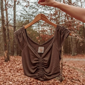 EcoVero hippie boho cinch-top, natuurlijke vezels + spandex gezellige yogatop, chique handgemaakte bh-top in Free People-stijl, crop top, XS-3X