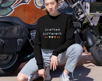Skapad annorlunda | Pixel Art Cropped Sweatshirt | Gamer Girl-present | Minecraft-inspirerat höstmode | Den rosa handkontrollen*