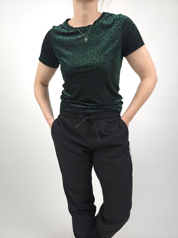 vintage 90s y2k green animal print velvet t-shirt size S-M 90er 2000er Shirt grün Samt Größe 36