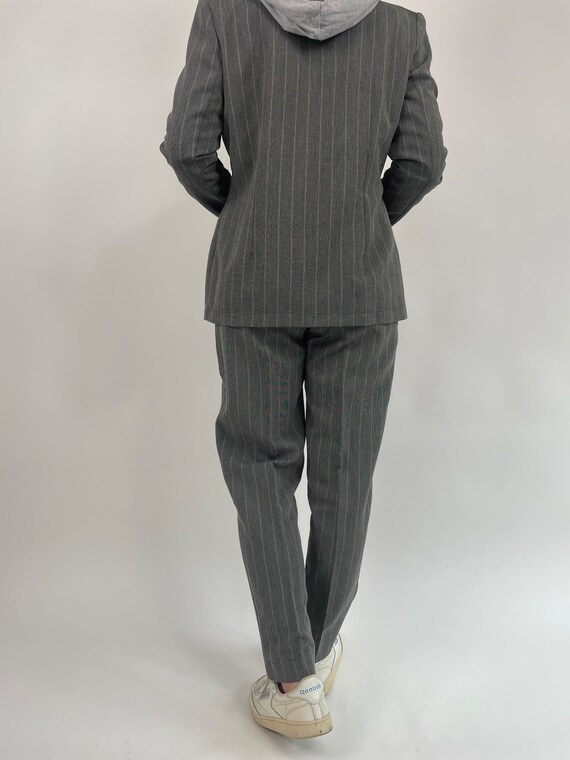 vintage 80s gray pinstripes woman suit size S 80s… - image 5