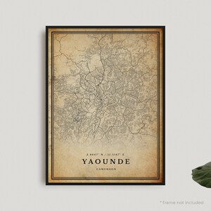 Impression de carte vintage de Yaoundé, affiche de carte rétro de Yaoundé, carte de style ancien, Cameroun, oeuvre d'art murale de bureau, cadeau d'anniversaire de pendaison de crémaillère | VW217