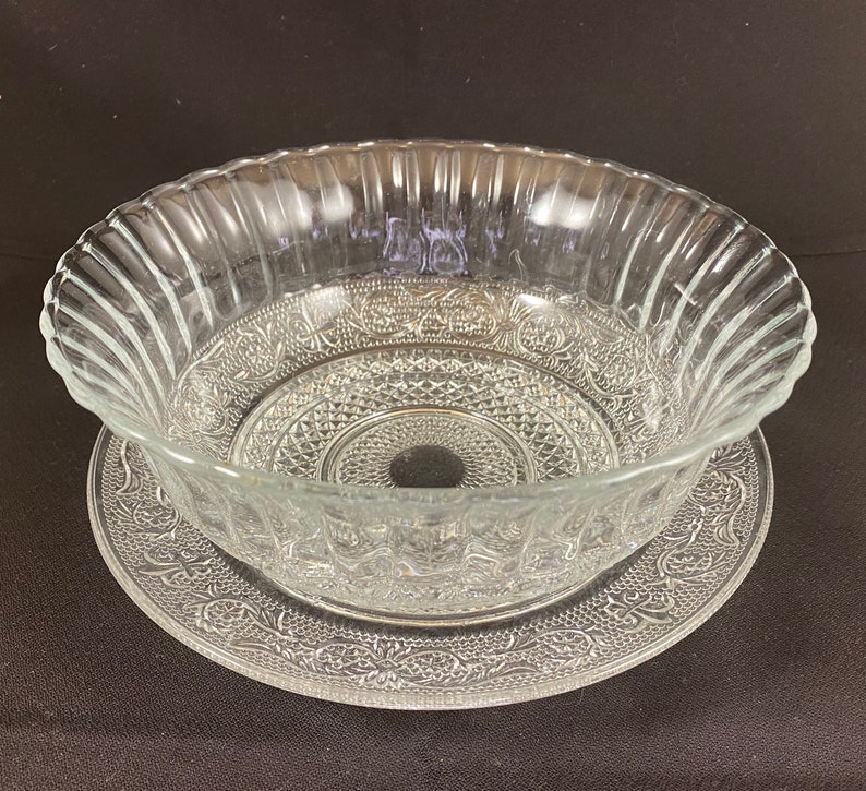 KIG Malaysia Pressed Glass Fleur De Lis Fluted Bowl & Plate Etsy Israel