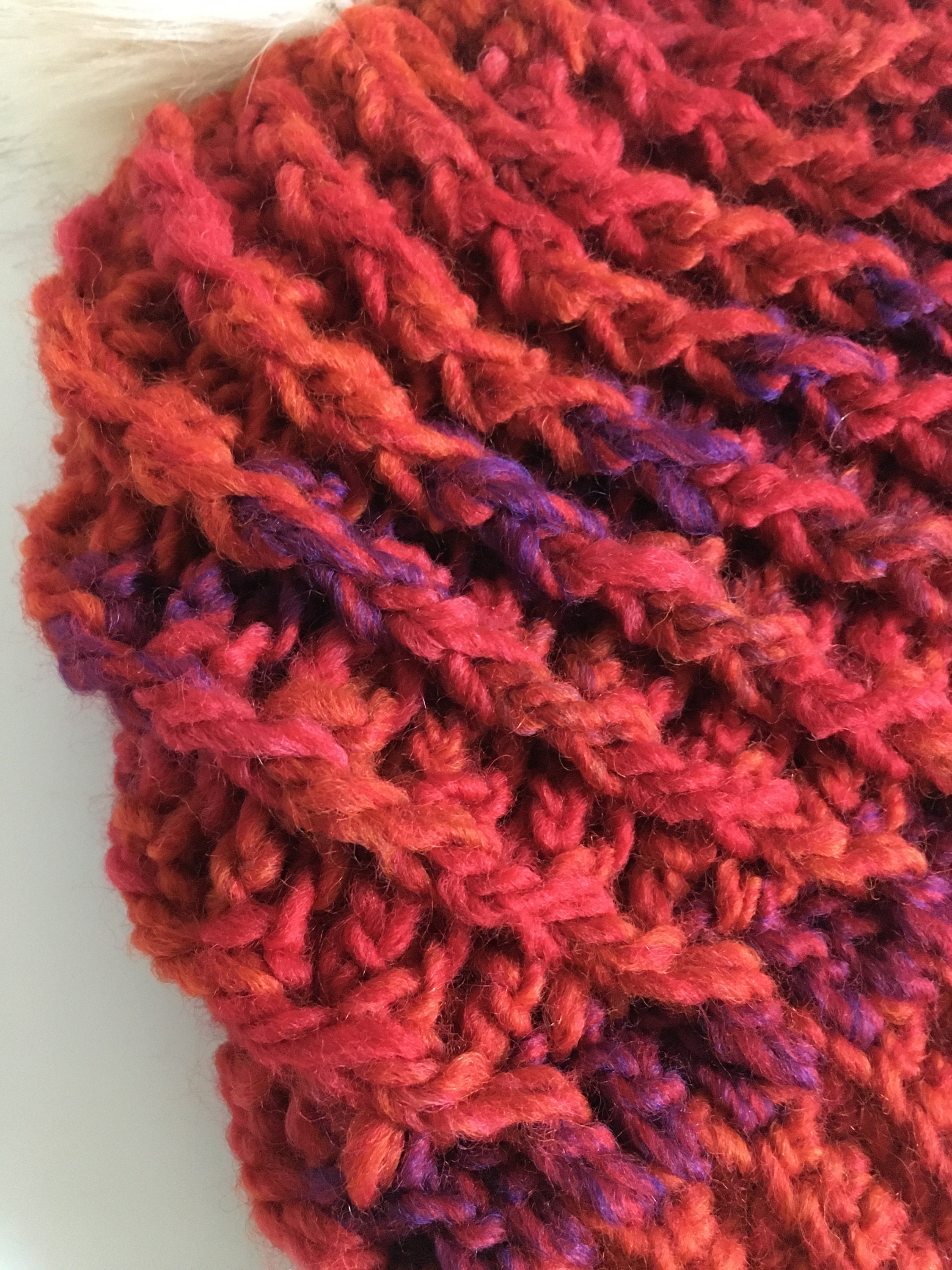 Bonnet Fait Main En Laine Au Crochet Avec Pompon Multicolore Violet Bleu  Orange Tricot Pour Enfant Homme Femme Unisex Follement Original 