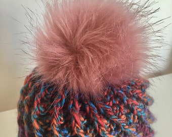 Bonnet Fait Main en Laine au Crochet avec Pompon Multicolore Violet Bleu Orange Tricot pour Enfant Homme Femme Unisex Follement Original